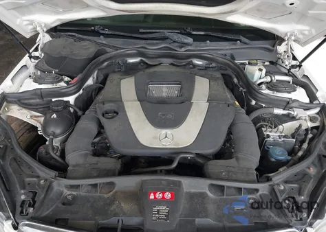 2010 Mercedes-Benz E 350 4Matic из США, поврежденный, VIN WDDHF8HB5AA258103